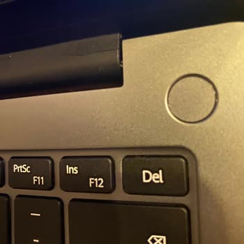 Huawei Matebook D14'te 1 Ayda Menteşe Çatlağı Ve Garanti Kapsamında Sorun