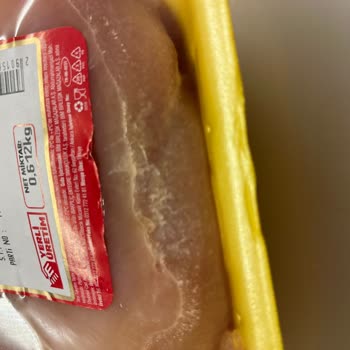 BİM Son Kullanma Tarihi Geçmemiş Tavuk Bozuldu, İade Talebim Reddedildi