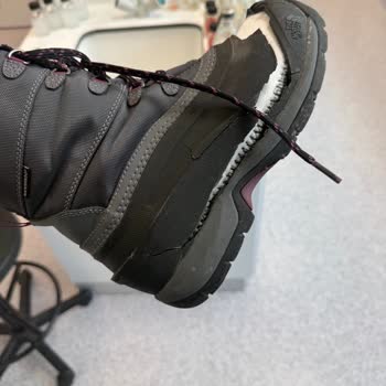 The North Face Botumun Yüzeyi Aniden Dağıldı ,Mağduriyetim Çözülmedi