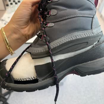 The North Face Botumun Yüzeyi Aniden Dağıldı ,Mağduriyetim Çözülmedi