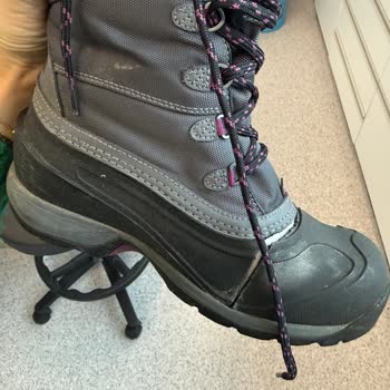 The North Face Botumun Yüzeyi Aniden Dağıldı ,Mağduriyetim Çözülmedi