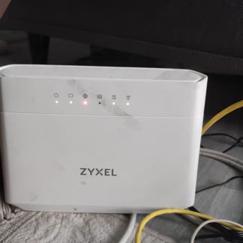 Evden Çalışırken Saatlerce Süren İnternet Kesintisi Ve Yetersiz Destek