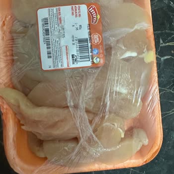 Bozuk Tavuk Ve Sütlaç Ürünleri, Yetersiz Müşteri Hizmeti Ve Gıda Güvenliği Endişesi