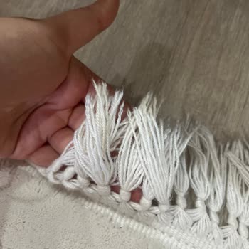 Yetersiz Temizlik Ve İlgisiz Hizmet Sonucu Halı Yıkama Ücretimin İadesini Talep Ediyorum