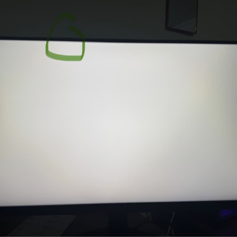 Monitörde Ölü Piksel Sorunu Ve Belirsiz Değişim Süreci