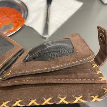 Satın Aldığım Cüzdanın Hatalı Çıkması Ve Mağazanın Değişim/İade Taleplerimi Reddetmesi