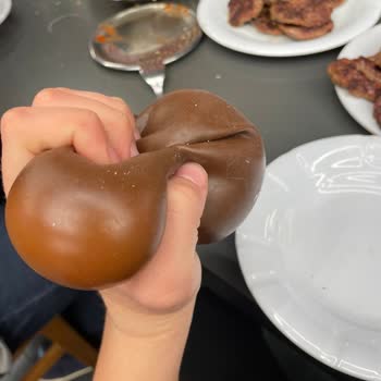 Satın Aldığım Cüzdanın Hatalı Çıkması Ve Mağazanın Değişim/İade Taleplerimi Reddetmesi