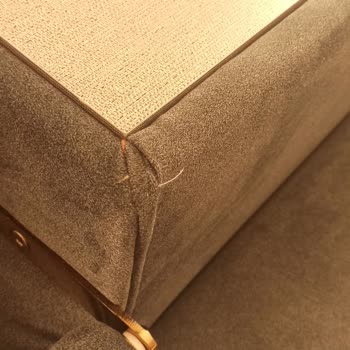 İstikbal’den Teslim Aldığım Koltuk Takımında Delikler Ve Yanlış Kırlent Mağduriyeti