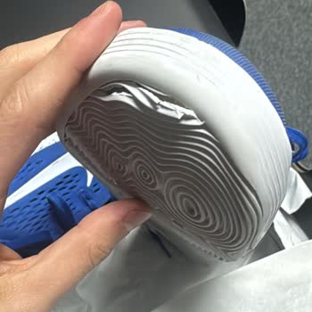 Kısa Sürede Hasar Gören Nike Ayakkabım İçin Olumsuz İnceleme Sonucu ve Memnuniyetsizlik