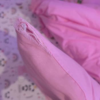 Görseldeki Kaliteyle Alakasız Kusurlu Ürünlere Yüksek Ücret Ödedim