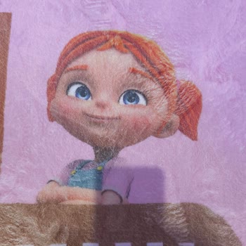 Görseldeki Kaliteyle Alakasız Kusurlu Ürünlere Yüksek Ücret Ödedim