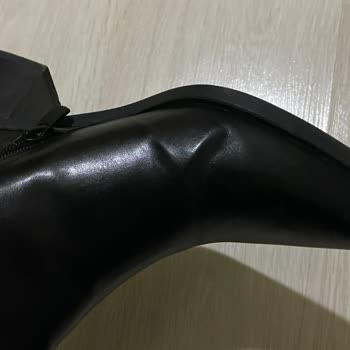 Marjin Ayakkabı İlk Giyimde Hasar Gören Bot İçin Garanti Mağduriyeti