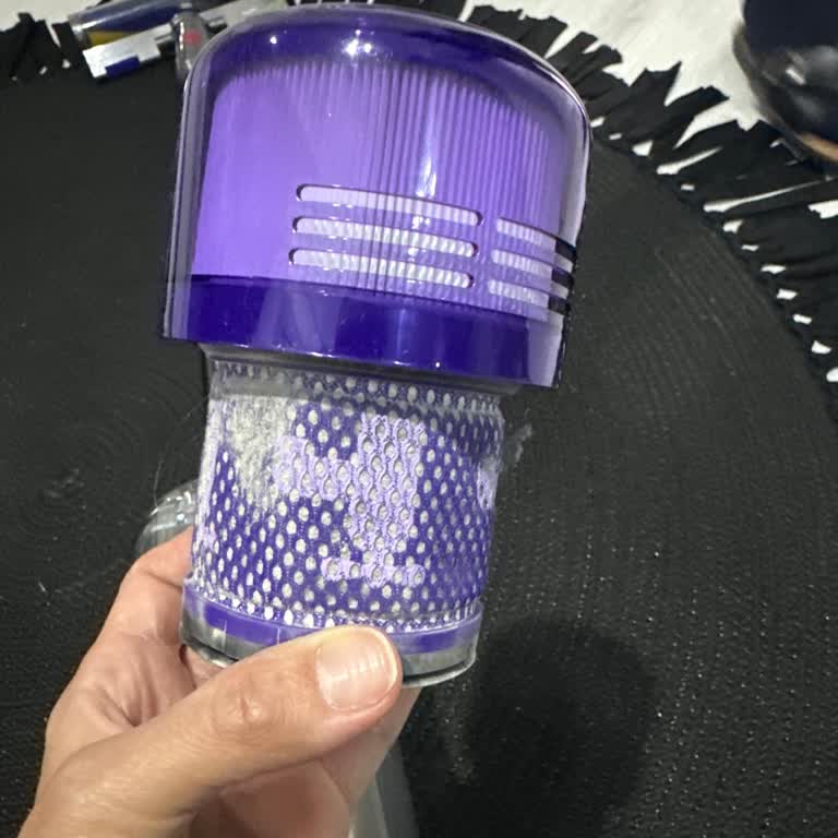 Dyson V15 Süpürgemde Sürekli Filtre Uyarısı: Sorun Çözülmüyor, Mağduriyetim Giderilmiyor
