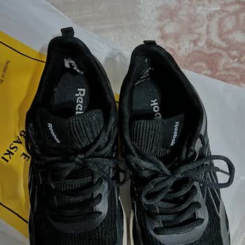 Kısa Sürede Yırtılan Ayakkabı İçin Değişim Talebim Reddedildi: Mağduriyetimin Giderilmesini İstiyorum