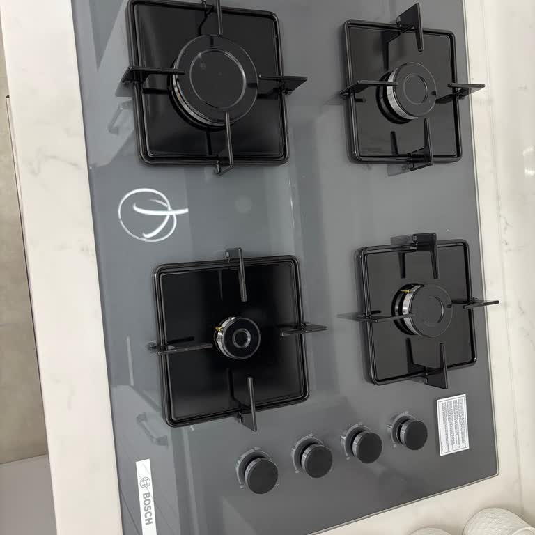 Satın Aldığım Model Yerine Farklı Ocak Kurulumu Ve İlgisiz Mağaza Tavrı