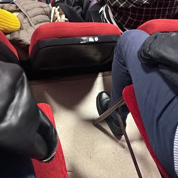 Bubilet Balkon Bileti Alıp Sonradan Eklenmiş Sandalyede Oturmak Zorunda Kaldık