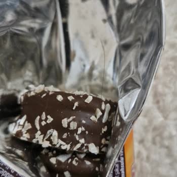 Çikolatalı Üründe Hijyen Sorunu: Üründen Kıl Çıktı