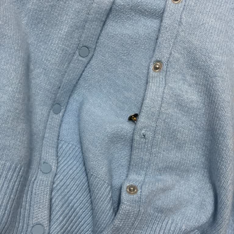 Bershka’dan İki Kez Eksik Ve Sorunlu Hırka Teslimatı Nedeniyle Mağduriyet