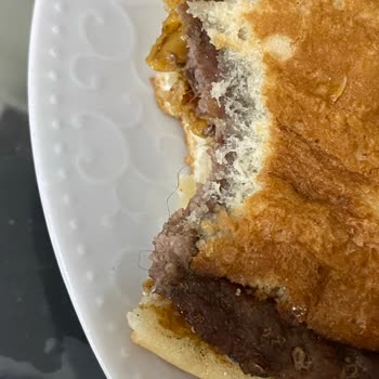 Siparişimde Çıkan Saç Teli Nedeniyle Hijyen Ve İade Talebim Var