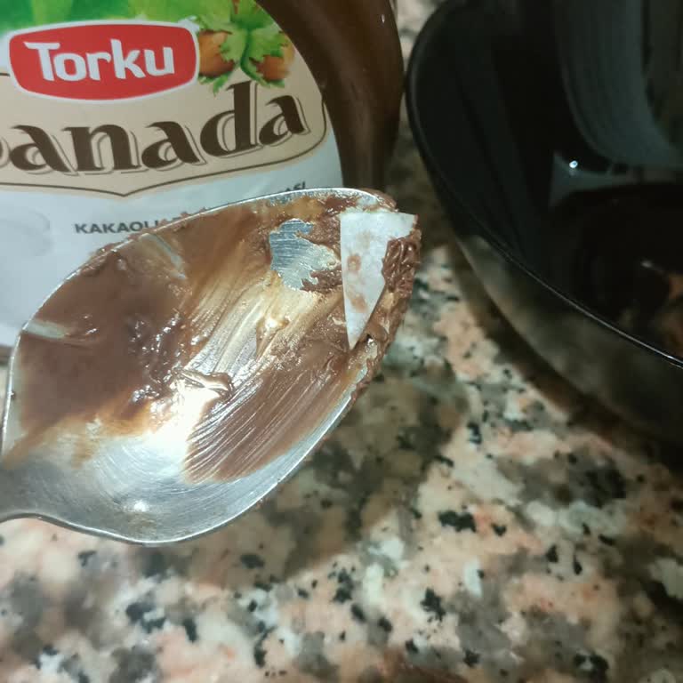 Torku Banada Fındık Kremasından Çıkan Plastik Parça İle Yaşadığımız Büyük Risk