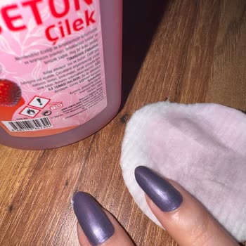 Aseton Temel İşlevini Yerine Getirmiyor: Ojeyi Çıkarmıyor