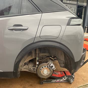 Sıfır Alınan Peugeot 2008'de Kısa Sürede Paslanma Ve Güvenlik Endişesi