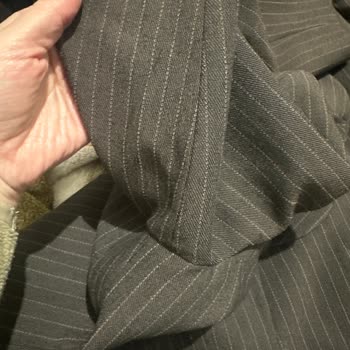 Adil Işık Group Kumaşta Ciddi Pamuklanmalar Oluştu Ve İplikleri Çıkmaya Başladı