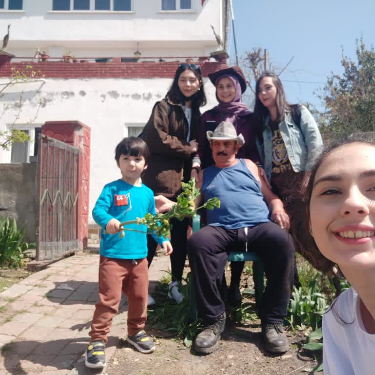 Kınalıada Manastırda Artan Sokak Hayvanlarıyla Yaşanan Güvenlik Ve Huzur Sorunu