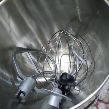 Karaca Züccaciye Hamur Yoğurma Makinesi Tamirden Hasarlı Gönderildi