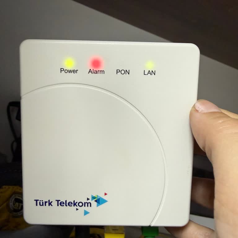 5 Gündür Süren İnternet Kesintisi: Otomatik Mesajlar Yerine Gerçek Çözüm Bekliyoruz