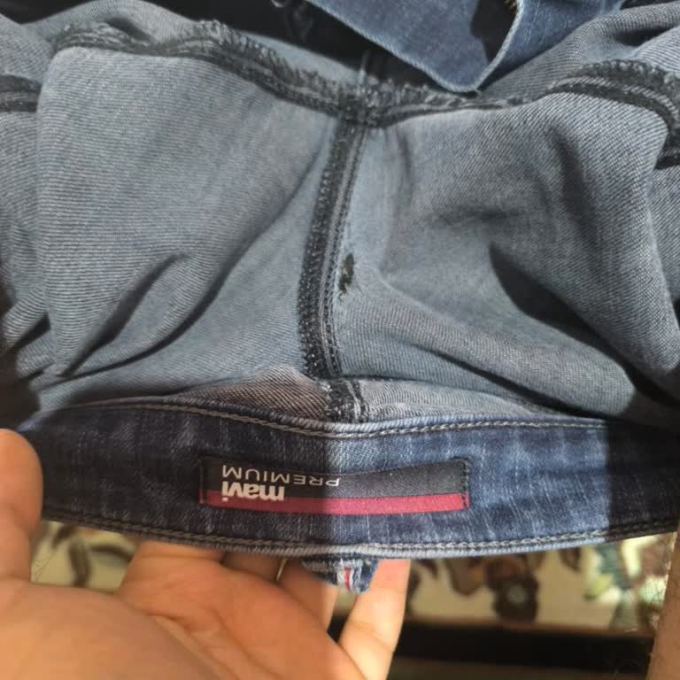 Mavi Premium Pantolonum Kısa Sürede Yırtıldı Uzun Süreli Sadakatim Hayal Kırıklığına Dönüştü