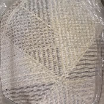 Mercan Halı Yıkama (Manisa) Halılar Eve Geldiğinde Üzerinde Gözle Görülür Lekeler Duruyor