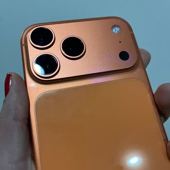 İphone 17 Pro Max Kasasında Pembeleşme Kronik Sorunu Garanti Dışı Bırakıldı