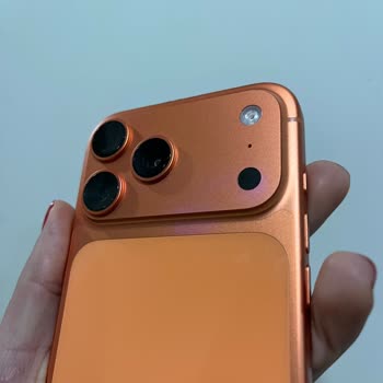 İphone 17 Pro Max Kasasında Pembeleşme Kronik Sorunu Garanti Dışı Bırakıldı