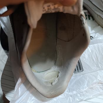 Aldığımız Üç Ayakkabıda Ciddi Kusurlar Ve Garanti Mağduriyeti