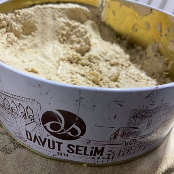 Davut Selim Gıda Helvadan Yabancı Cisim Çıktı