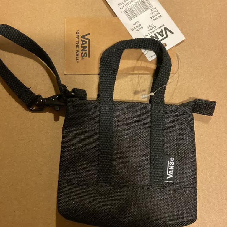 Defolu Ürün Satışta Görünüyor, Siparişim Net Şekilde Çözümlenmedi