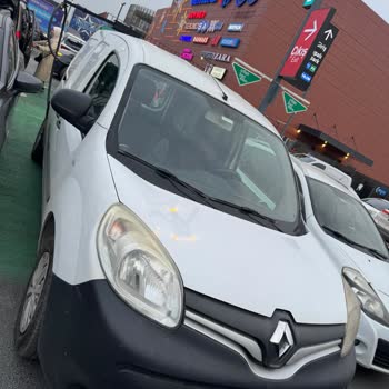 Elektrikli Araç Şarj Alanlarına Yanlış Park Sorunu Ve Yetersiz Denetim