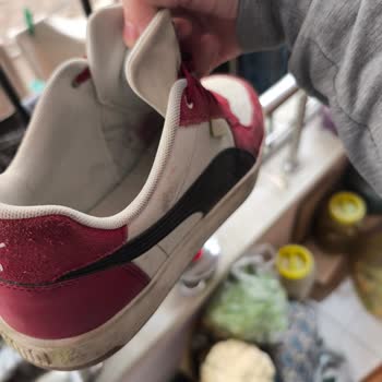 Aldığım Ayakkabının Boyası Akıyor, Değişim Talebim Reddedildi