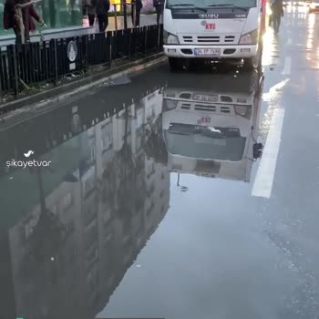 İstanbul Büyükşehir Belediyesi Kaldırım Fiyaskosu