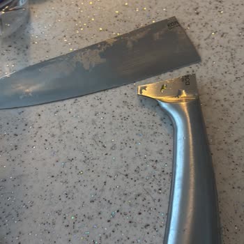 Alman Çeliği Bıçak Kısa Sürede Kırıldı Karaca Çözüm Sunmadı