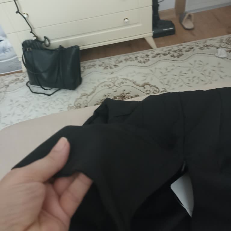 Monegla Yüksek Fiyata Rağmen Kalitesiz Ürün Ve Müşteri Hizmetlerine Ulaşamama