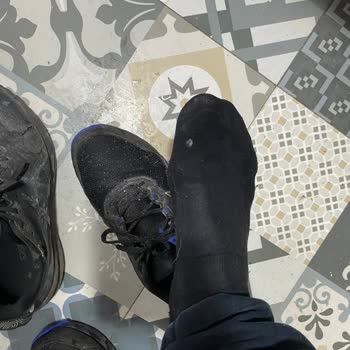 Asics Ayakkabılarında Su Geçirme ve Kısa Sürede Deformasyon Sorunu