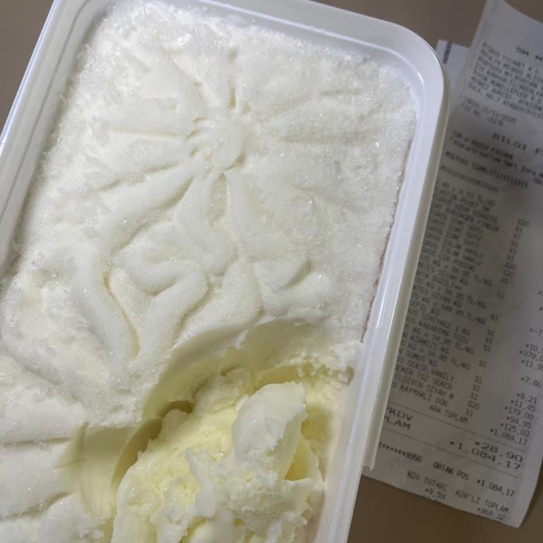 Migros Kaymaklı Dondurma'da Bozuk Ürün Ve Mağazada Çözüm Sunulmaması