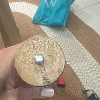 Evidea’dan Alınan Masa Sandalye Takımı Montaj Hataları Nedeniyle Kullanılamıyor