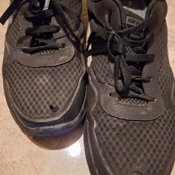 Altı Ayda Yırtılan Ayakkabıma Çözüm Bulunmadı