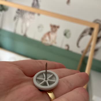 LCW Online'dan Alınan Bebek Giyim Ürününde Tehlikeli Cisim Şoku