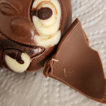 Ozmo Sürpriz Yumurta İçinden Kurt Çıkması: İnsan Sağlığına Dikkat Edilmiyor!