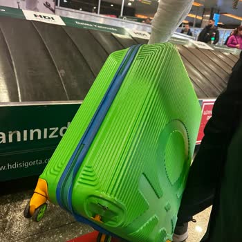 Maleta Benetton, ruedas defectuosas y falta de repuestos tras pocos usos