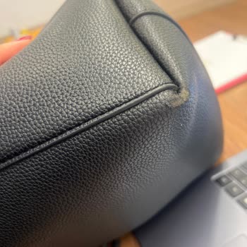 Reclamo por defecto de fabricación en bolso Benetton BNT_1501